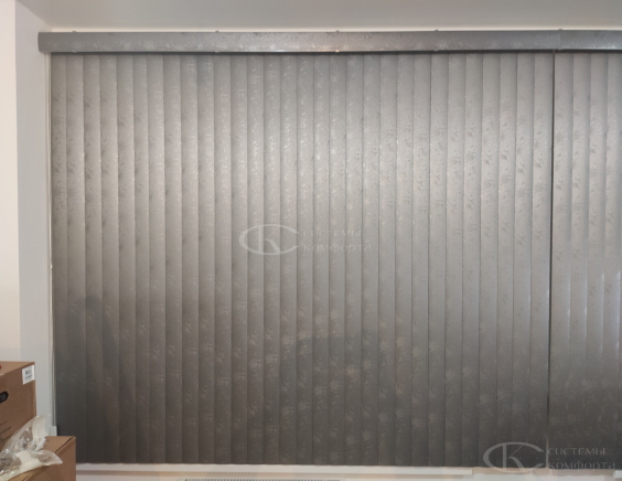 Вертикальные пластиковые жалюзи